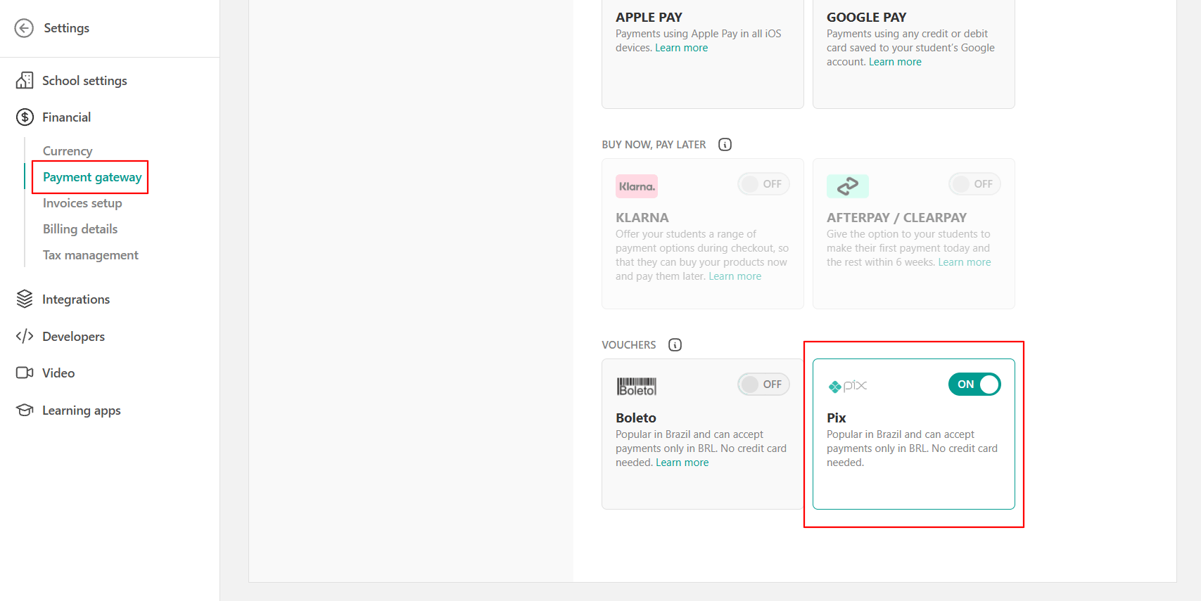 Pix screenshot showing the tool as the selected payment gateway.