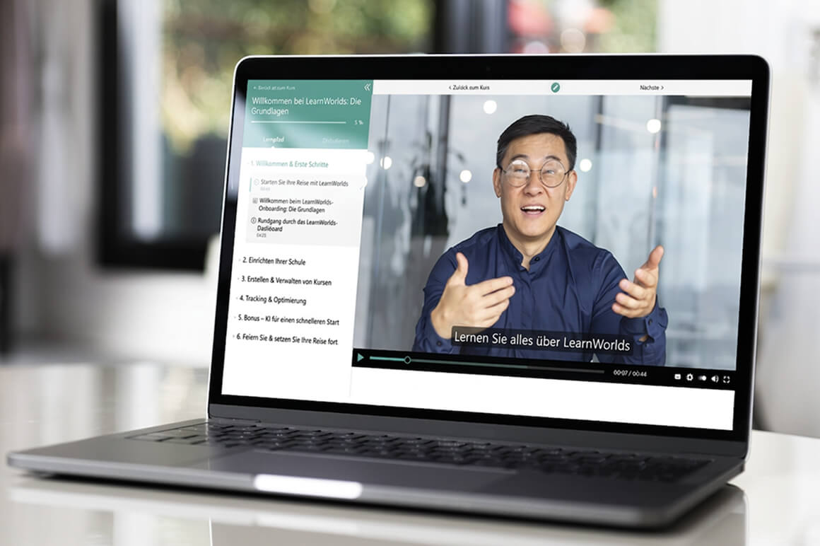 Videokurs mit Lernpfad in einer LearnWorlds-Akademie